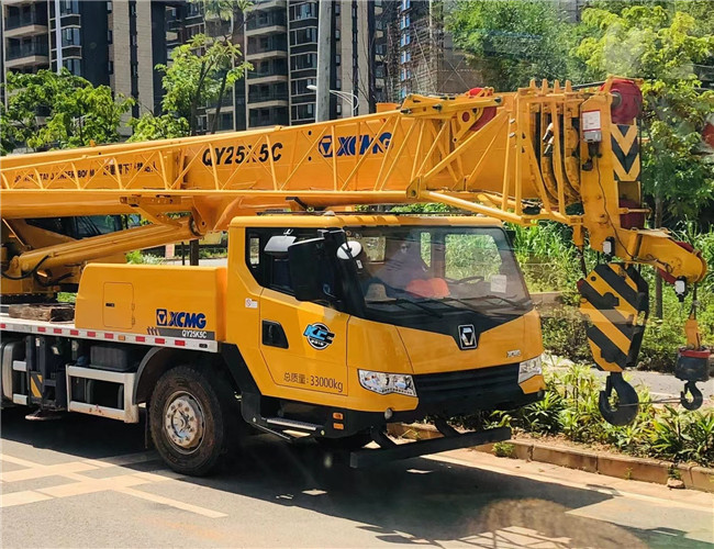 浪卡子县大件设备吊装租赁吊车