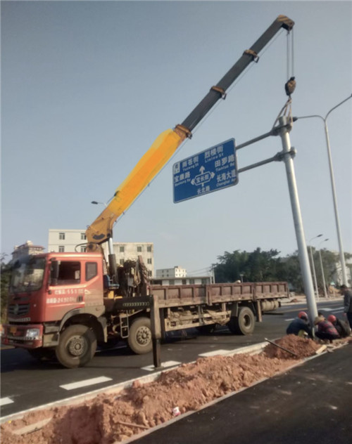 浪卡子县设备吊装租赁吊车要用多大吊车